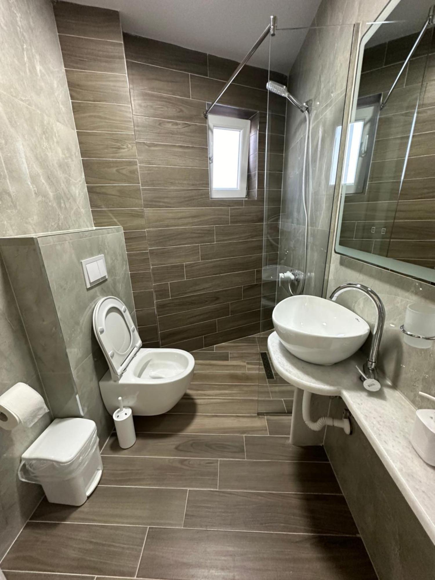 Hotel Demoli Pogradec Ngoại thất bức ảnh