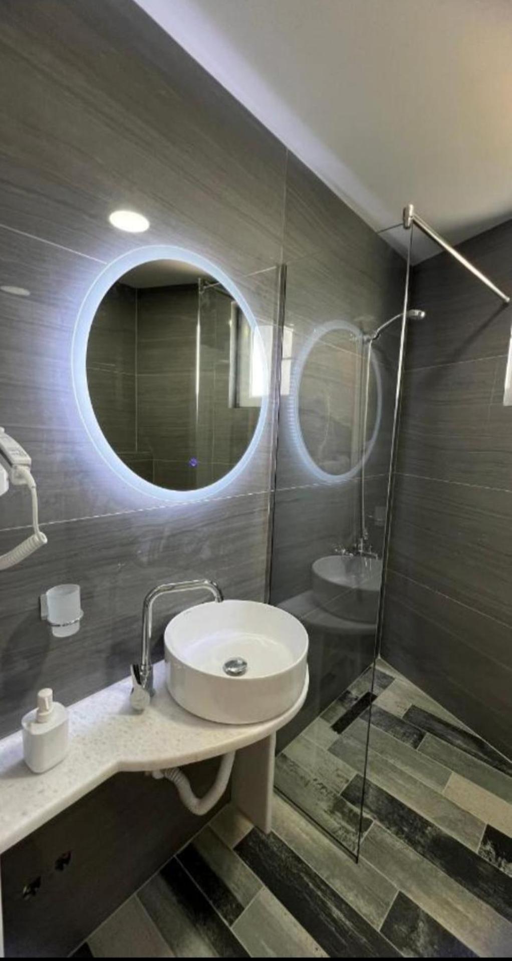 Hotel Demoli Pogradec Ngoại thất bức ảnh