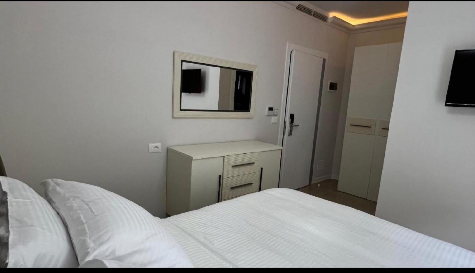 Hotel Demoli Pogradec Ngoại thất bức ảnh