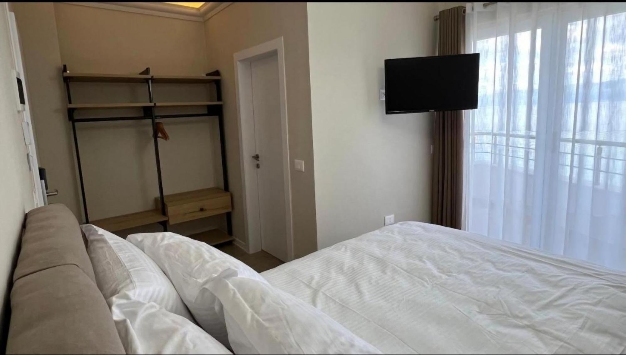 Hotel Demoli Pogradec Ngoại thất bức ảnh
