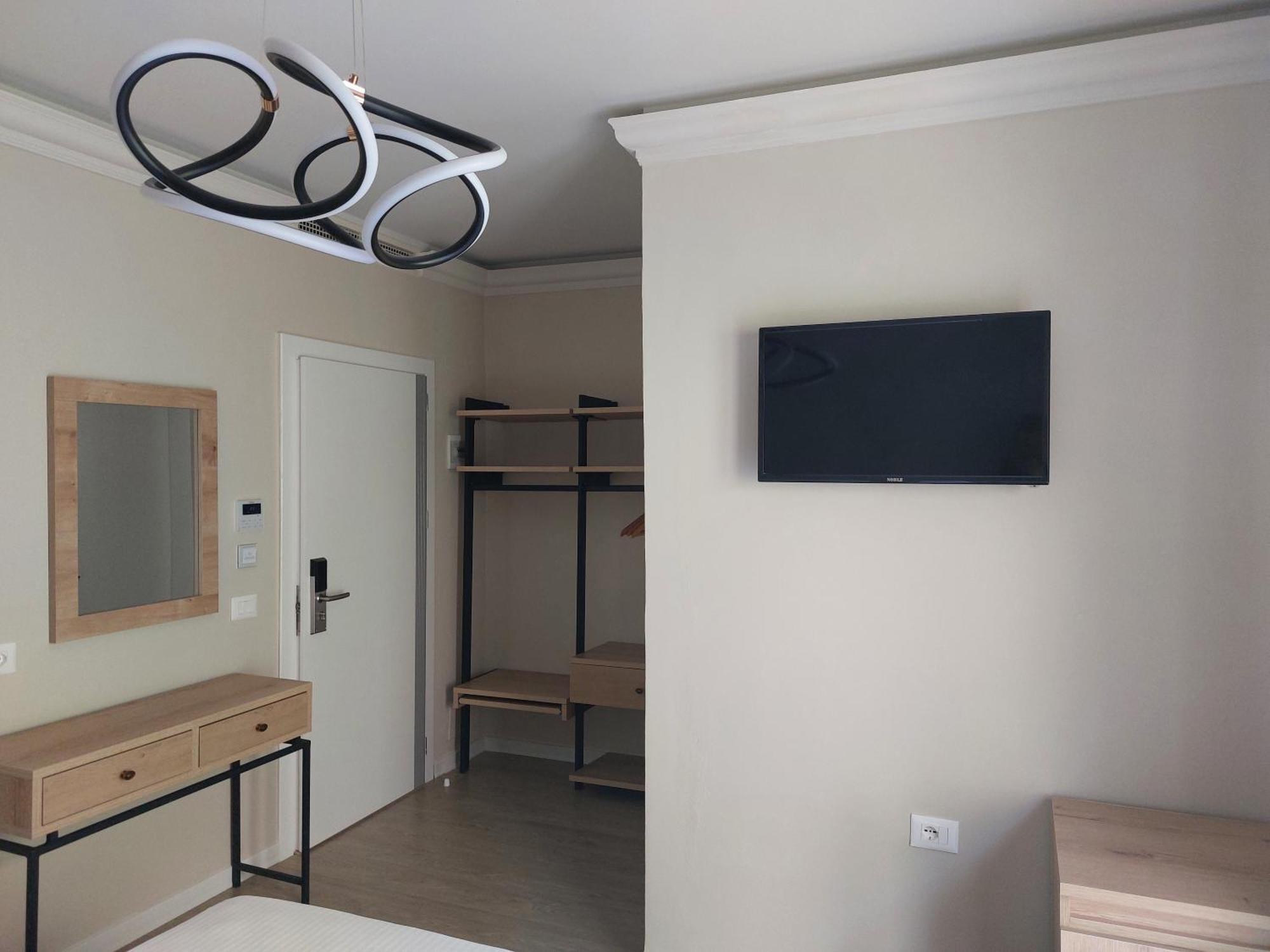 Hotel Demoli Pogradec Ngoại thất bức ảnh